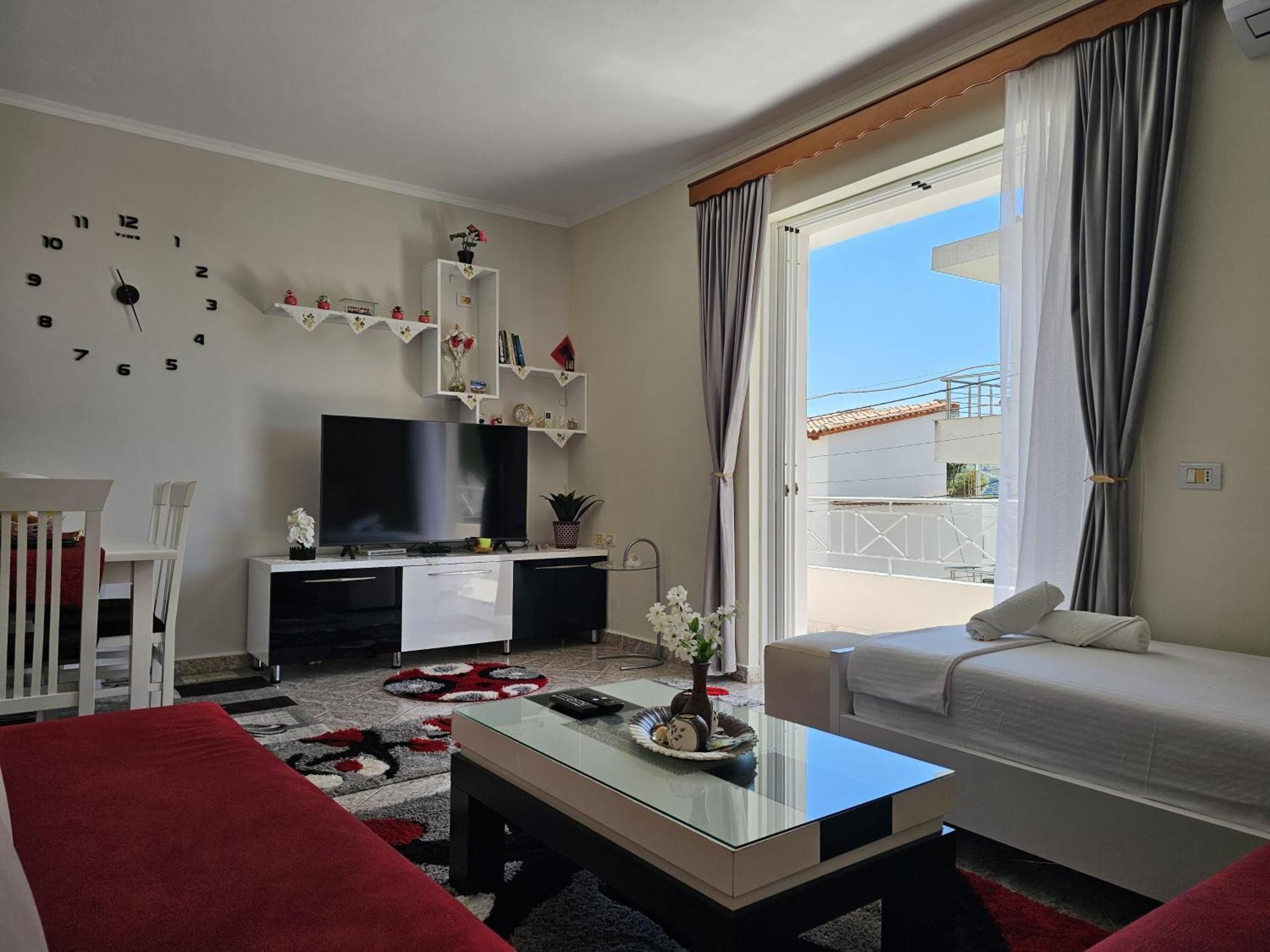 Apartment Oni Sarandë